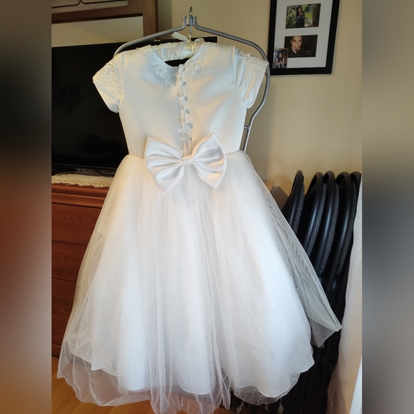 Princess Daliana beautiful elegant girl's white dress - Picture 2 of 15